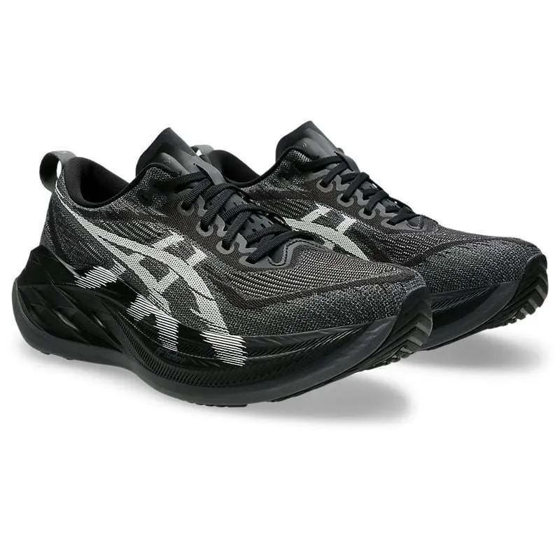 AsicsSuperblast2Black_White_4.webp