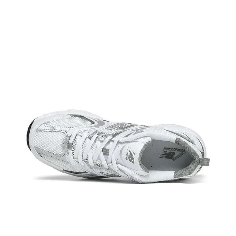 NewBalance530WhiteSilverMetallic_5.jpg