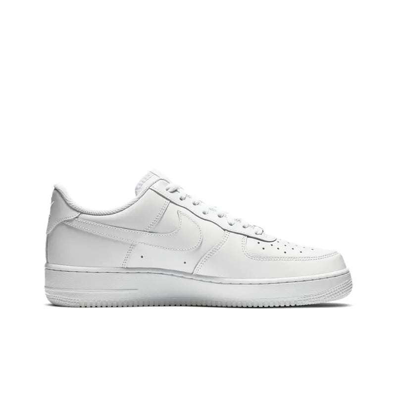 NikeAirForce1LowTripleWhite_3_bab9e70d-e57e-4367-8750-206092ad1689-1.jpg