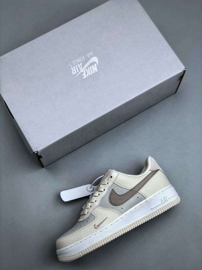 NikeAirForce1Low_07MilkTeaBrown_3-1.jpg