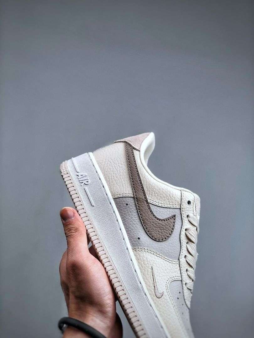 NikeAirForce1Low_07MilkTeaBrown_8-1.jpg