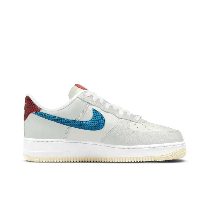 NikexUndefeatedAirForce1Low5OnIt_2.jpg