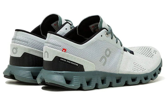 OnRunningCloudXGrayGreen_2-1-1.webp