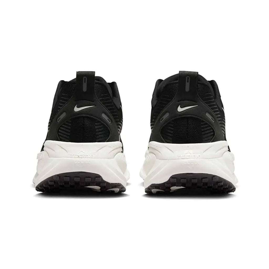 nike-vomero-18-black-coconut-milk-hm6803-007-back_w1024_h1024_pad__jpeg.jpg