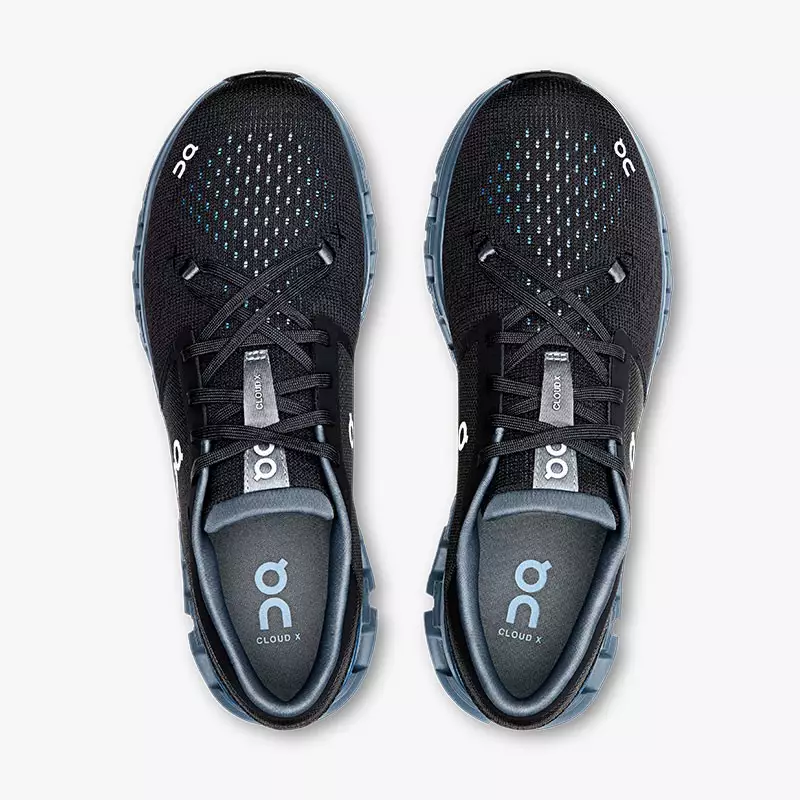 on-cloud-x-4-black-chambray-3-1.webp