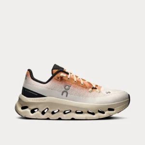 On Running Cloudtilt Ivory & Almond Low