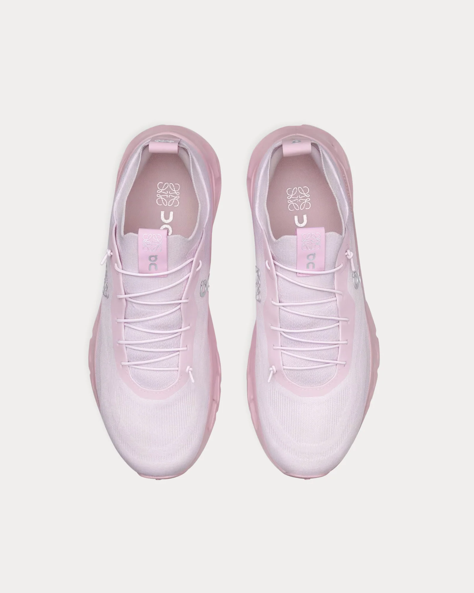 on-x-loewe-cloudtilt-pale-pink-running-shoes-trainers-2_2f7d46f9-bde8-4799-817a-3a55c306b15d_1600x2000.webp